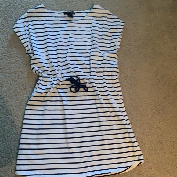 Above the knee dress - Picture 2 of 2